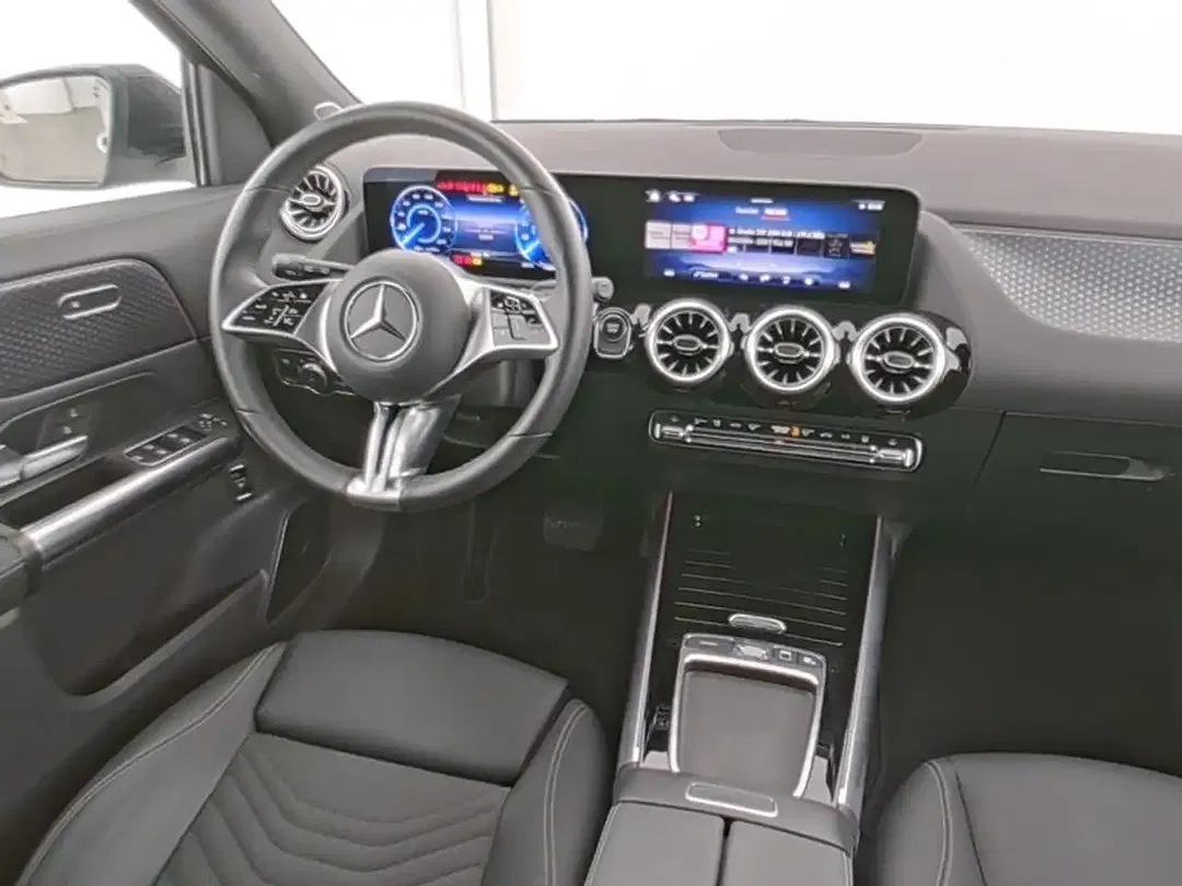 Mercedes-Benz EQA 350 4MATIC AMG Burmester - Thumbnail 7