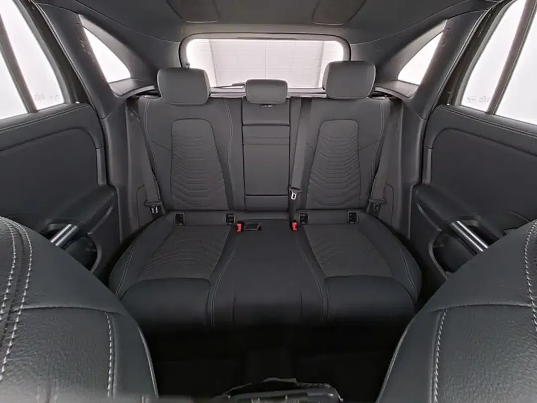 Mercedes-Benz EQA 350 4MATIC AMG Burmester - Thumbnail 9