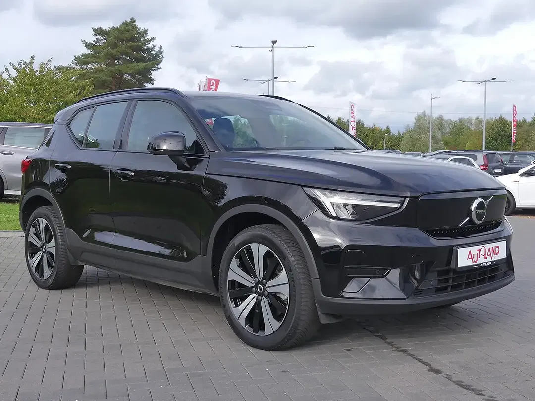 Volvo XC40 EV Recharge Plus - Thumbnail 5