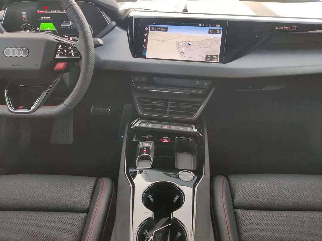Audi RS e-tron GT quattro performance - Thumbnail 11