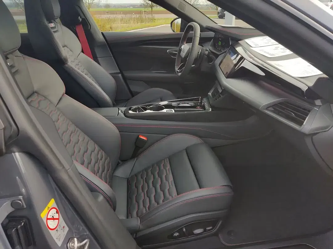 Audi RS e-tron GT quattro performance - foto 15