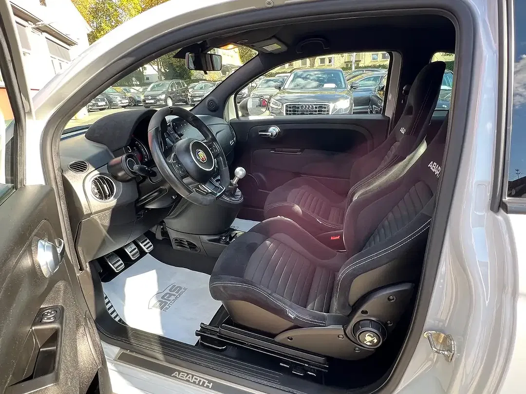 Abarth 695 1.4 T-Jet - foto 8