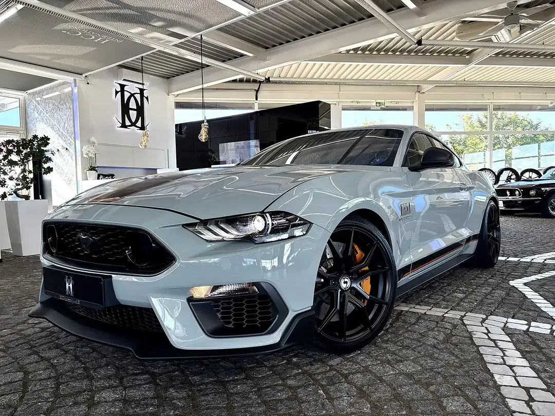 Ford Mustang - Thumbnail 10