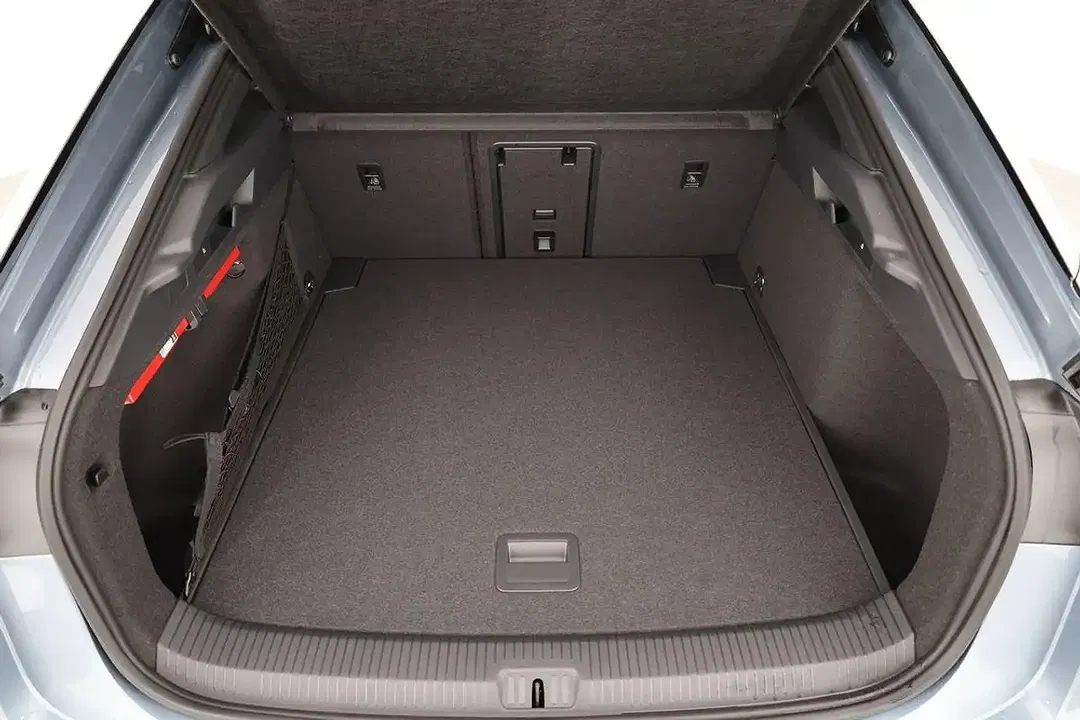Volkswagen ID.7 Pro Black Edition - Thumbnail 11