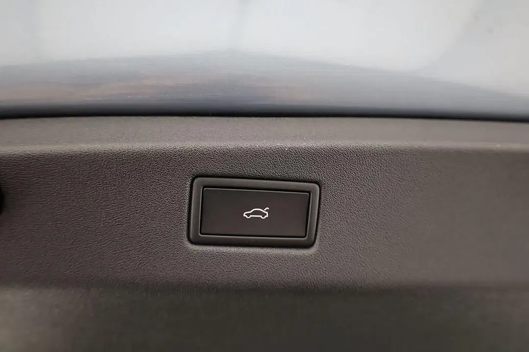 Volkswagen ID.7 Pro Black Edition - Thumbnail 12