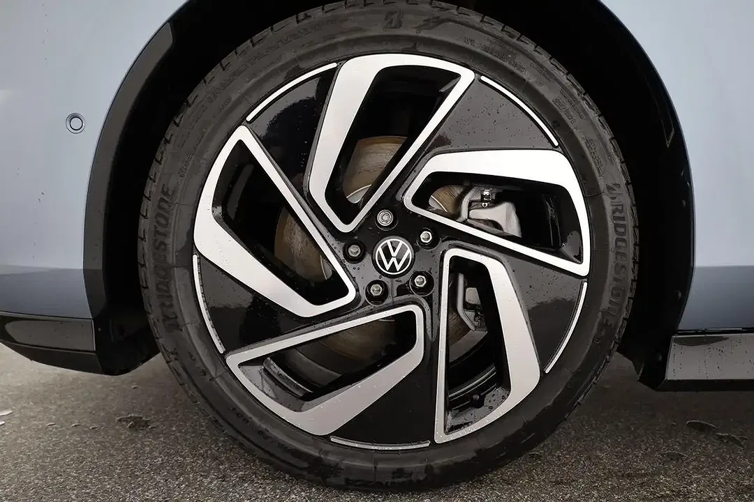 Volkswagen ID.7 Pro Black Edition - Thumbnail 13