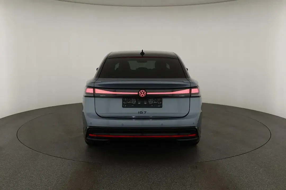 Volkswagen ID.7 Pro Black Edition - Thumbnail 14