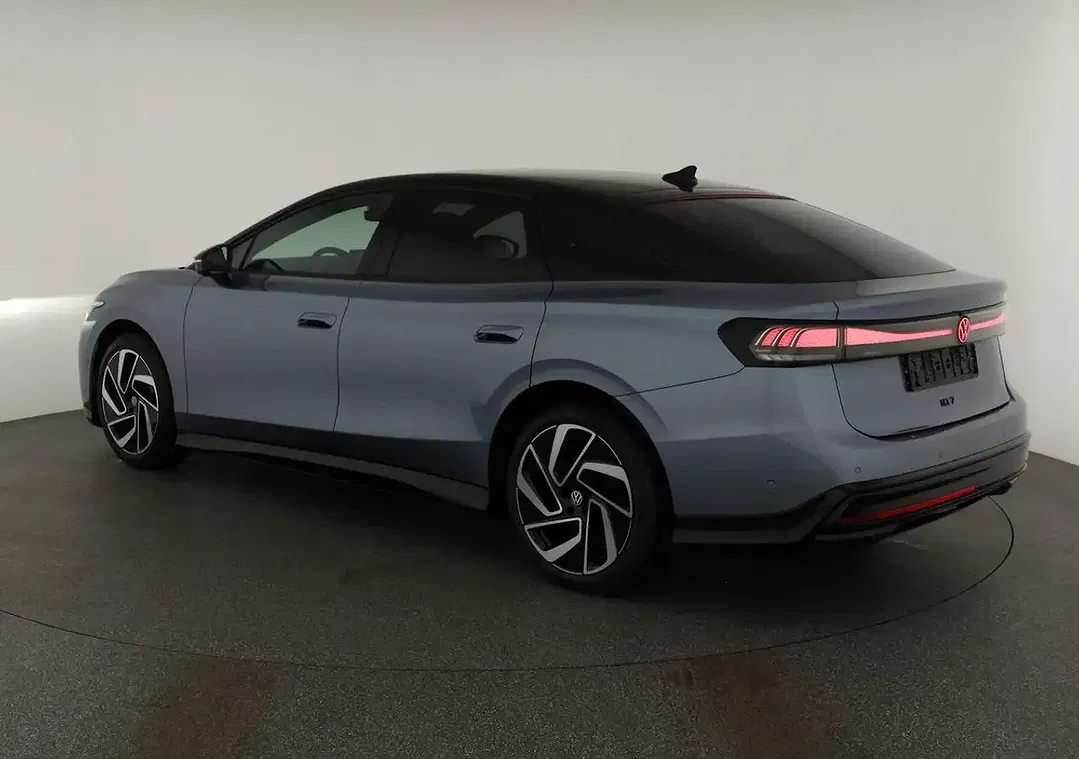 Volkswagen ID.7 Pro Black Edition - Thumbnail 3