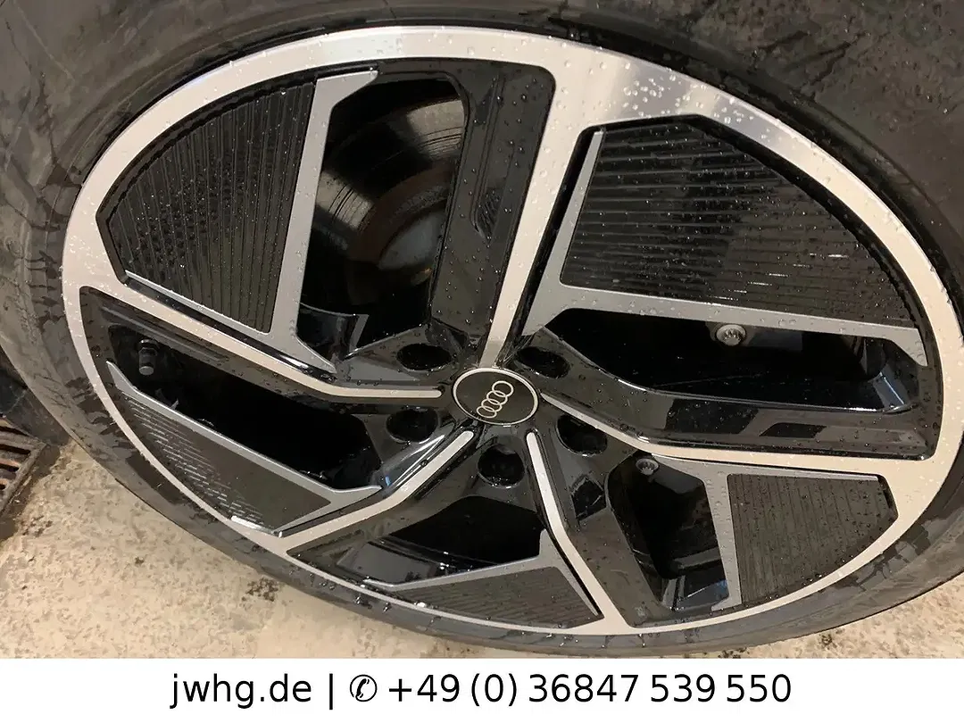 Audi e-tron GT - Thumbnail 10