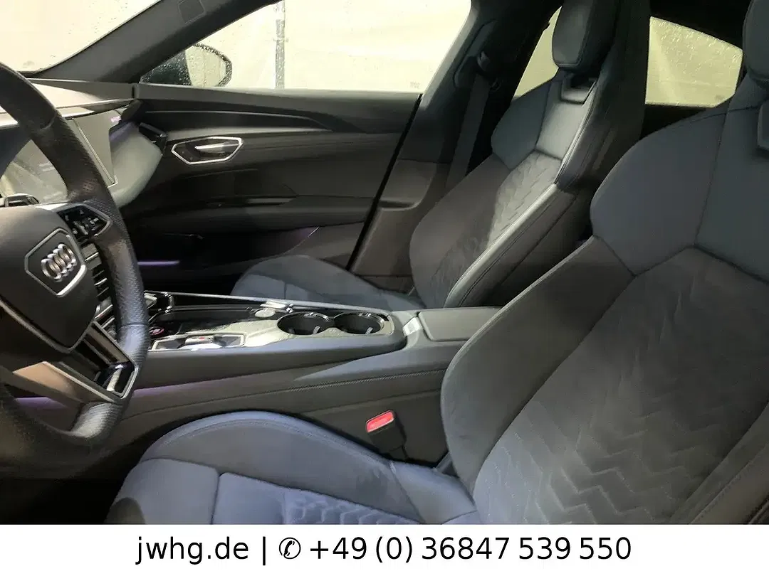 Audi e-tron GT - Thumbnail 12