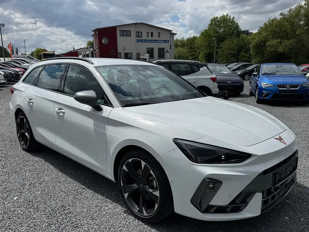 CUPRA Leon 1.5 eTSI DSG - foto 1