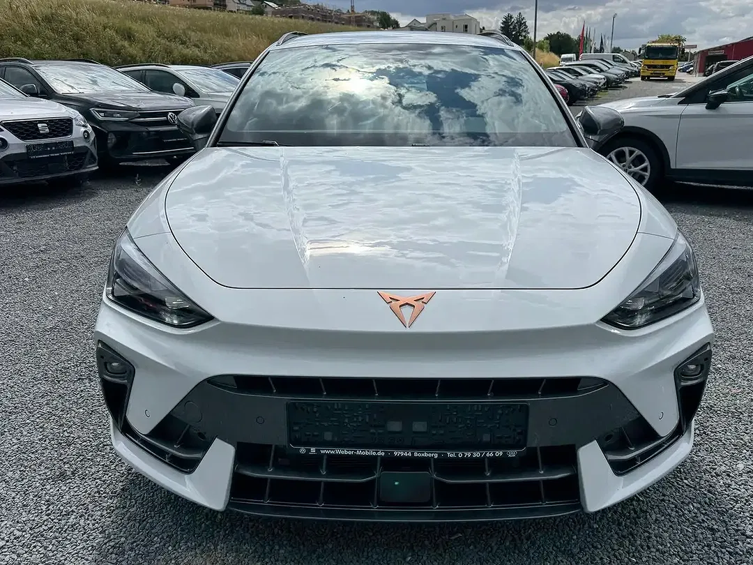 CUPRA Leon 1.5 eTSI DSG - foto 2
