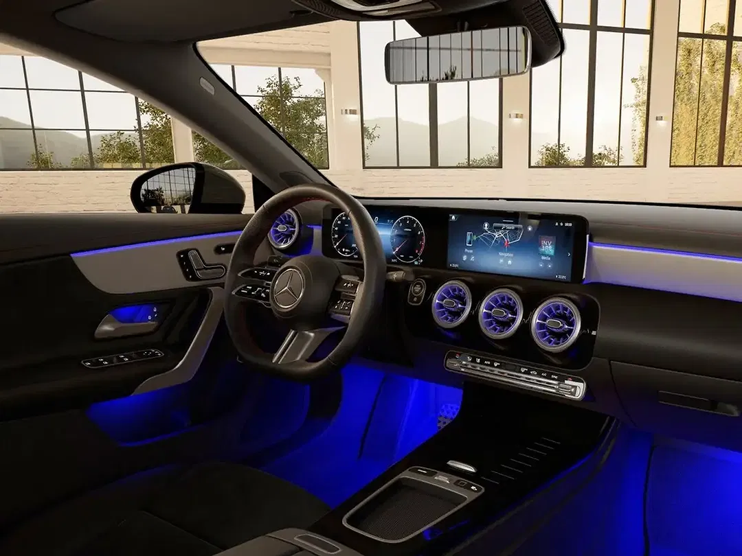 Mercedes-Benz CLA 200 AMG Line Premium Plus - Thumbnail 3