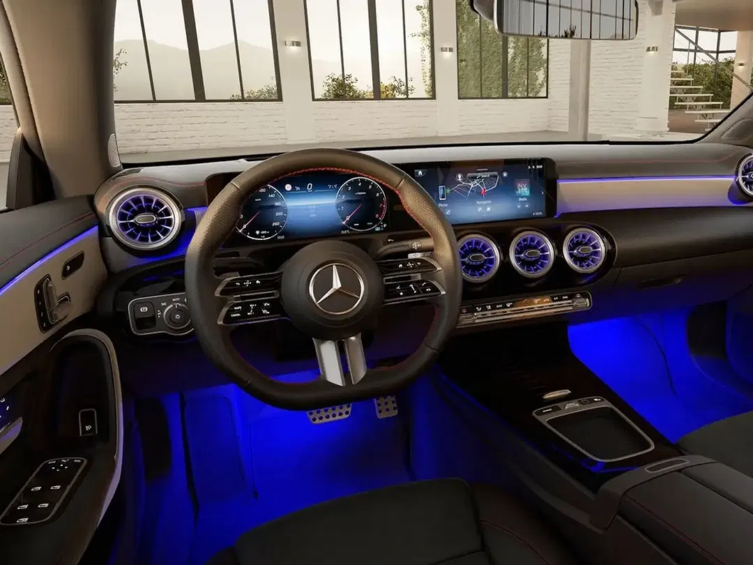 Mercedes-Benz CLA 200 AMG Line Premium Plus - Thumbnail 6