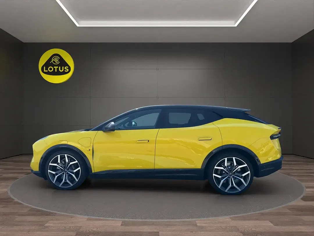 Lotus Eletre R - Thumbnail 4