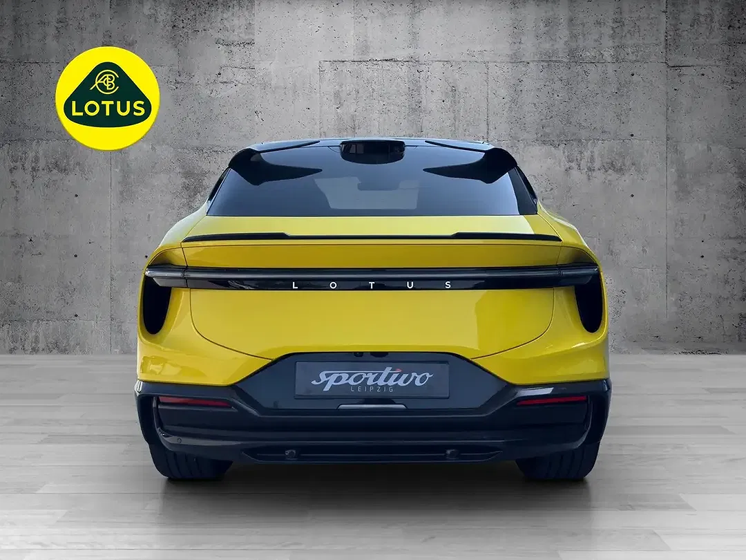 Lotus Eletre R - Thumbnail 5