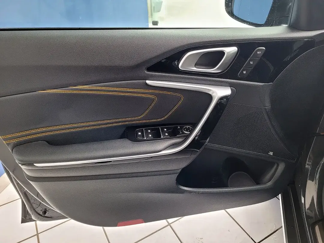 Kia XCeed Launch Edition - Thumbnail 25