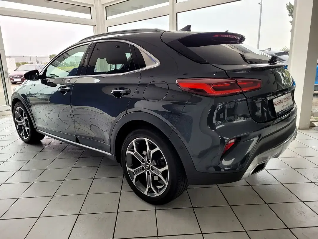 Kia XCeed Launch Edition - Thumbnail 4