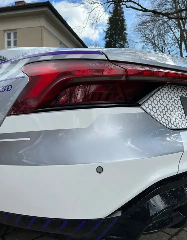Audi e-tron GT Edition One - Thumbnail 11