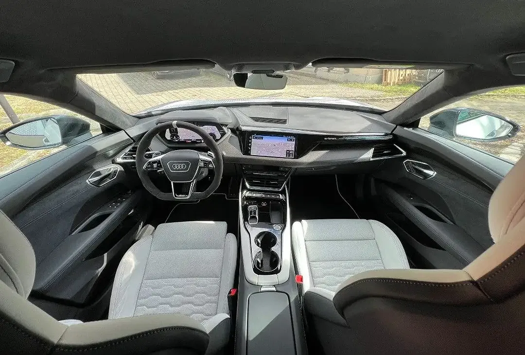 Audi e-tron GT Edition One - Thumbnail 14