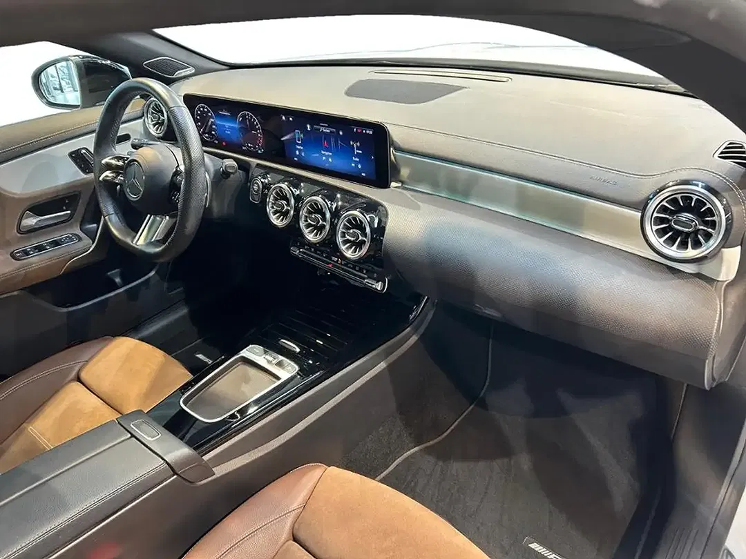 Mercedes-Benz CLA 250 AMG MBUX Burmester Night - Thumbnail 6