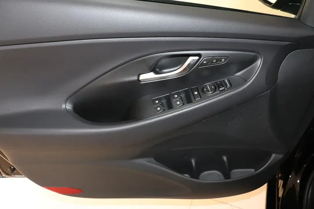 Hyundai i30 1.5 T-GDI N Line - Thumbnail 8