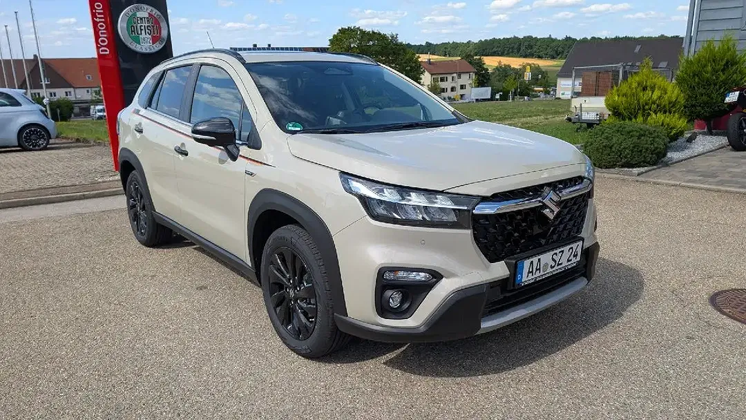 Suzuki S-Cross AllGrip Comfort+ - Thumbnail 3
