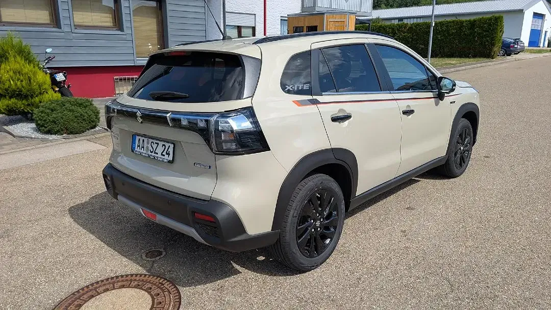 Suzuki S-Cross AllGrip Comfort+ - Thumbnail 5