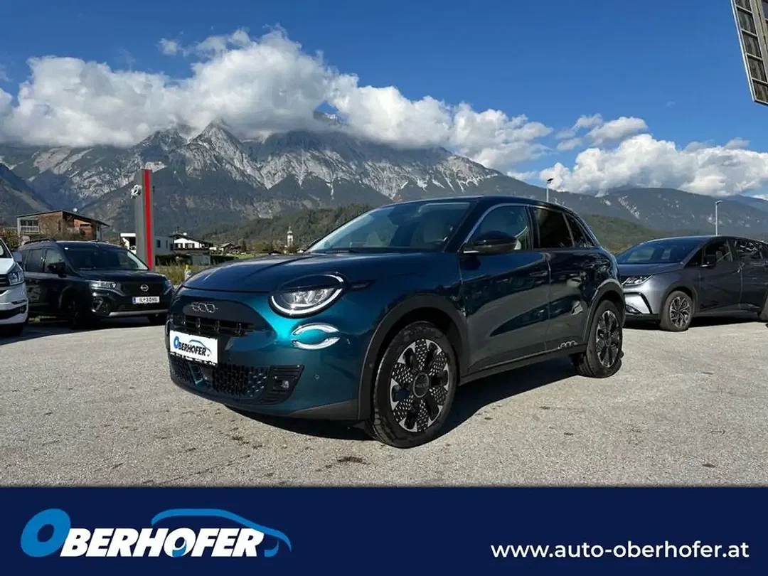 Fiat 600 Hybrid AUT La Prima - Afbeelding 1