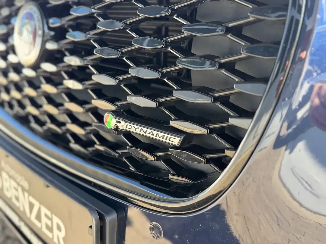 Jaguar XF 4x4 Sportbrake R-Dynamic SE - Thumbnail 11