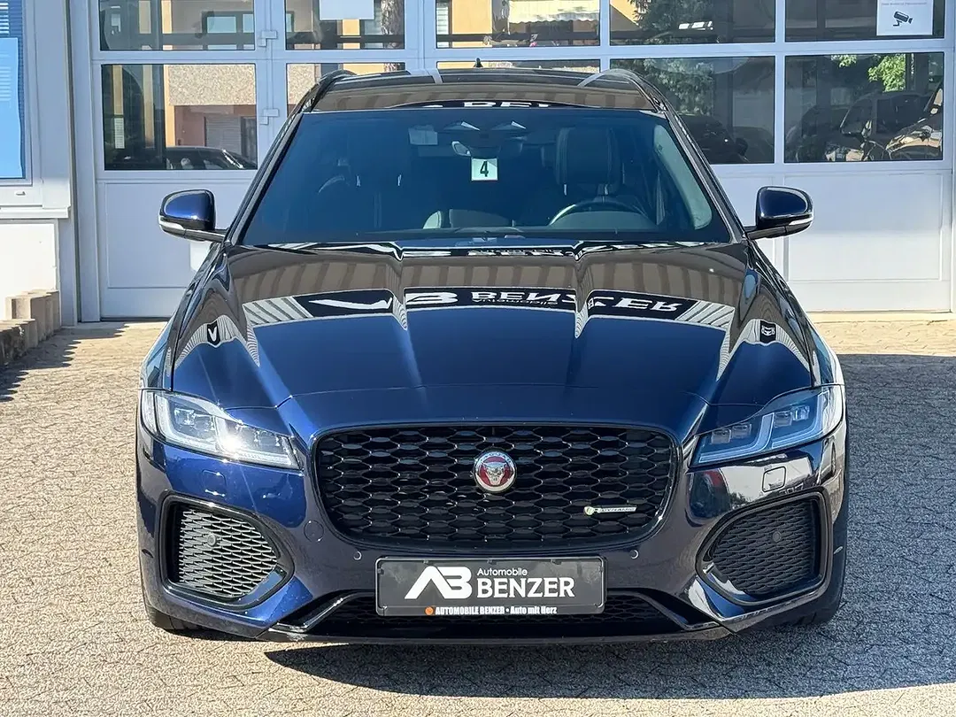 Jaguar XF 4x4 Sportbrake R-Dynamic SE - Thumbnail 3