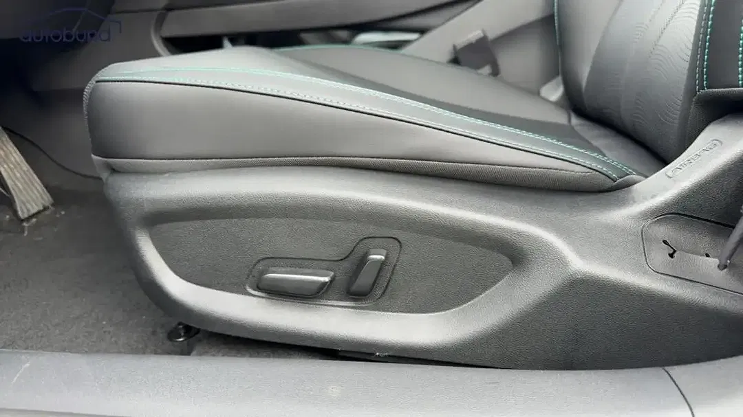 BYD Seal 6 DM-i PHEV Touring Boost - Thumbnail 14
