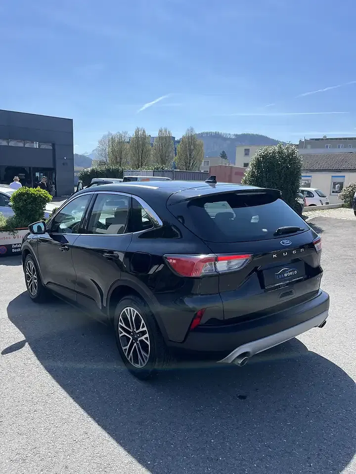 Ford Kuga PHEV Titanium - Thumbnail 6