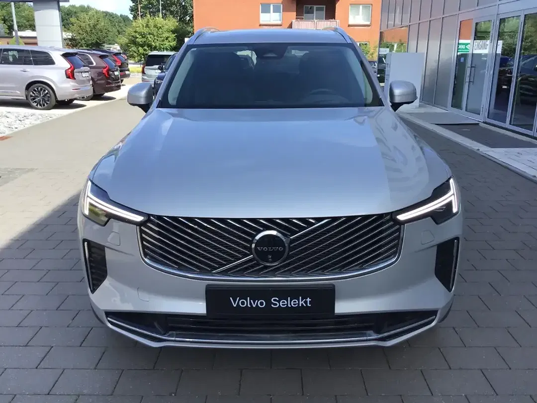 Volvo XC90 T8 AWD Plus Bright - foto 2