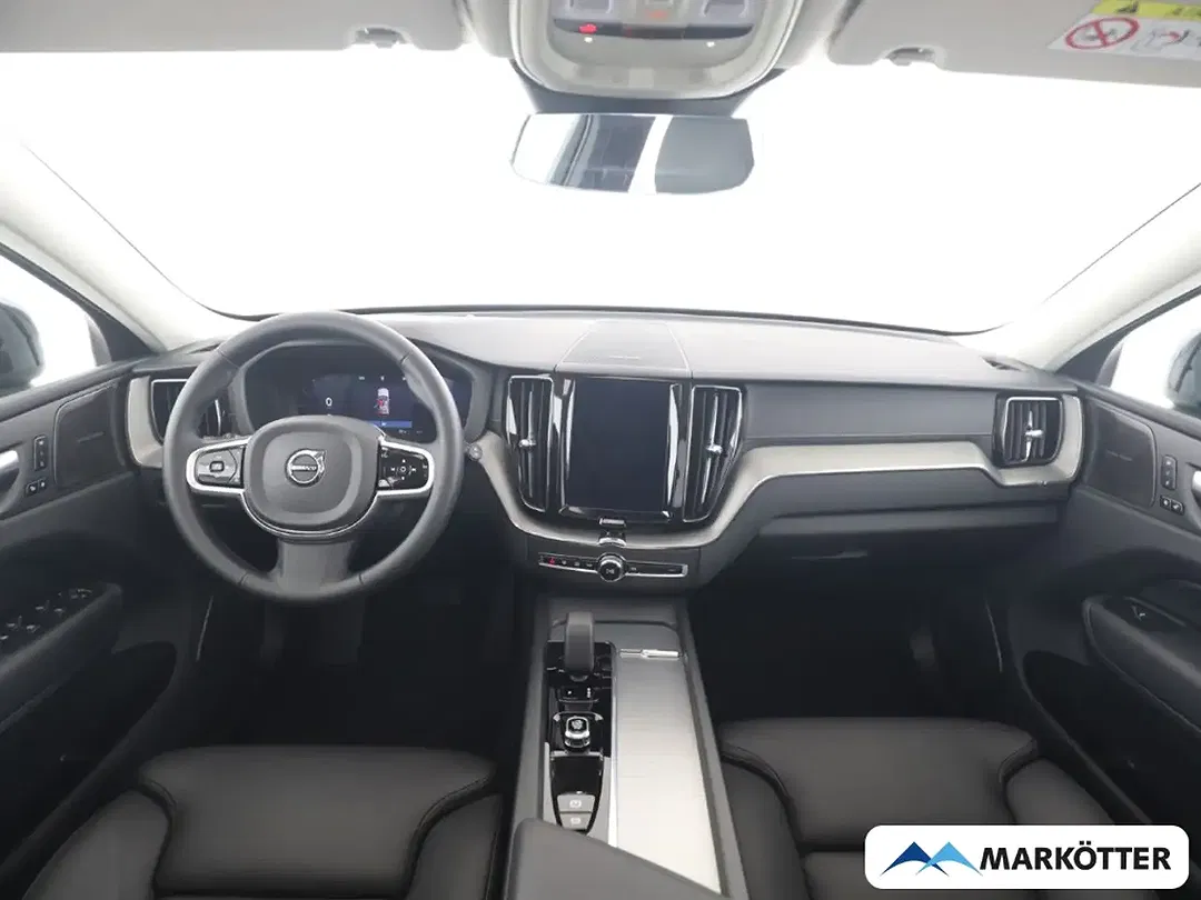 Volvo XC60 B5 AWD Ultra Dark - Thumbnail 9
