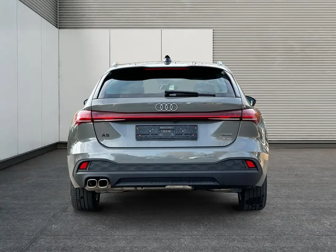 Audi A5 TDI quattro Avant Base - Thumbnail 4