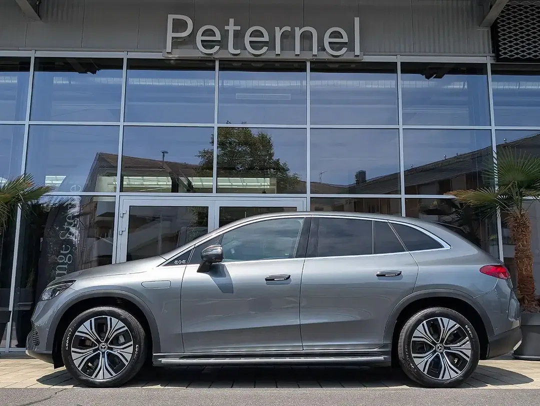 Mercedes-Benz EQE 350 4MATIC - Thumbnail 3
