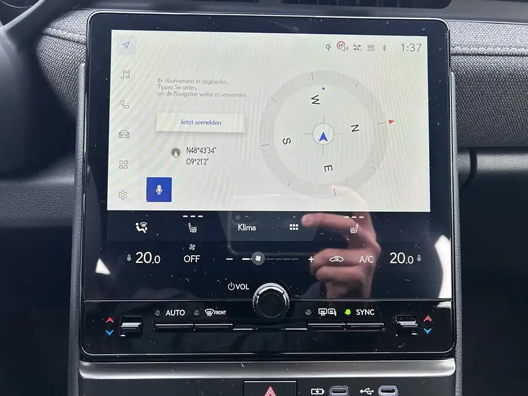 Lexus LBX 1.5 Hybrid - Thumbnail 13