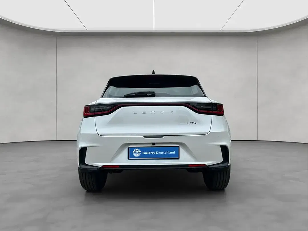Lexus LBX 1.5 Hybrid - Thumbnail 4