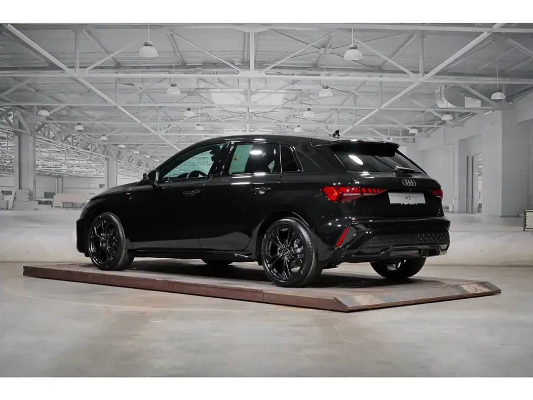 Audi A3 TFSI tronic Sportback S line - Thumbnail 2