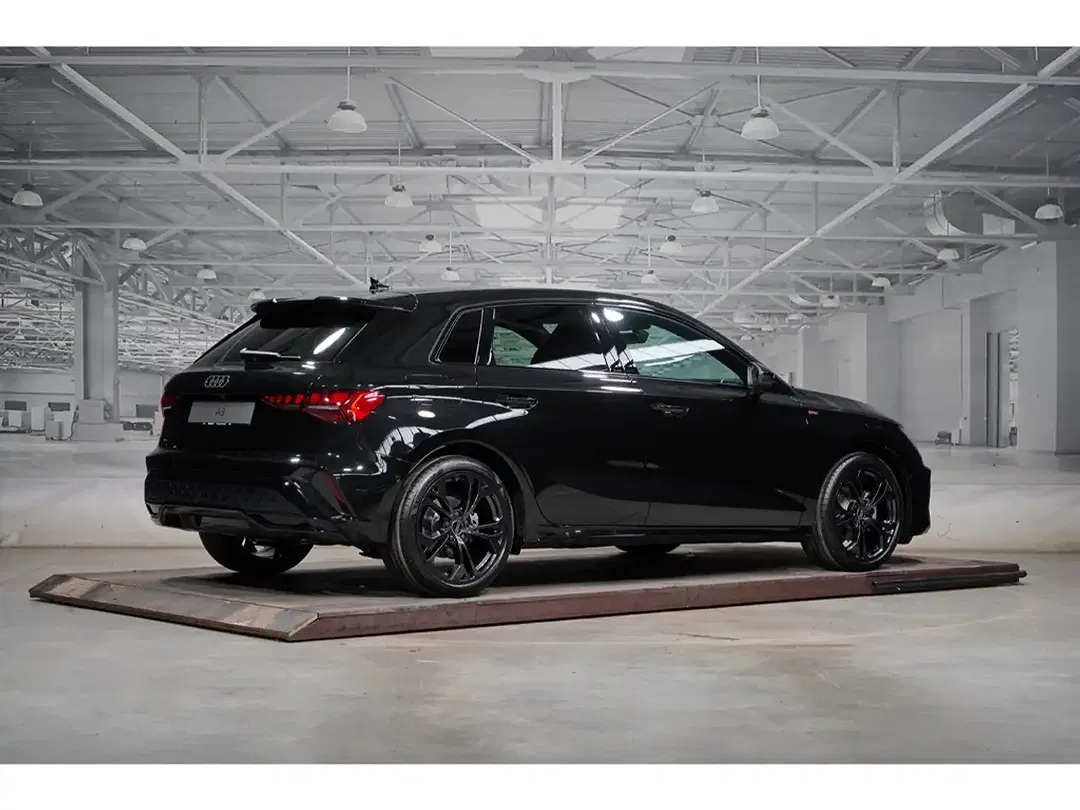 Audi A3 TFSI tronic Sportback S line - Thumbnail 3