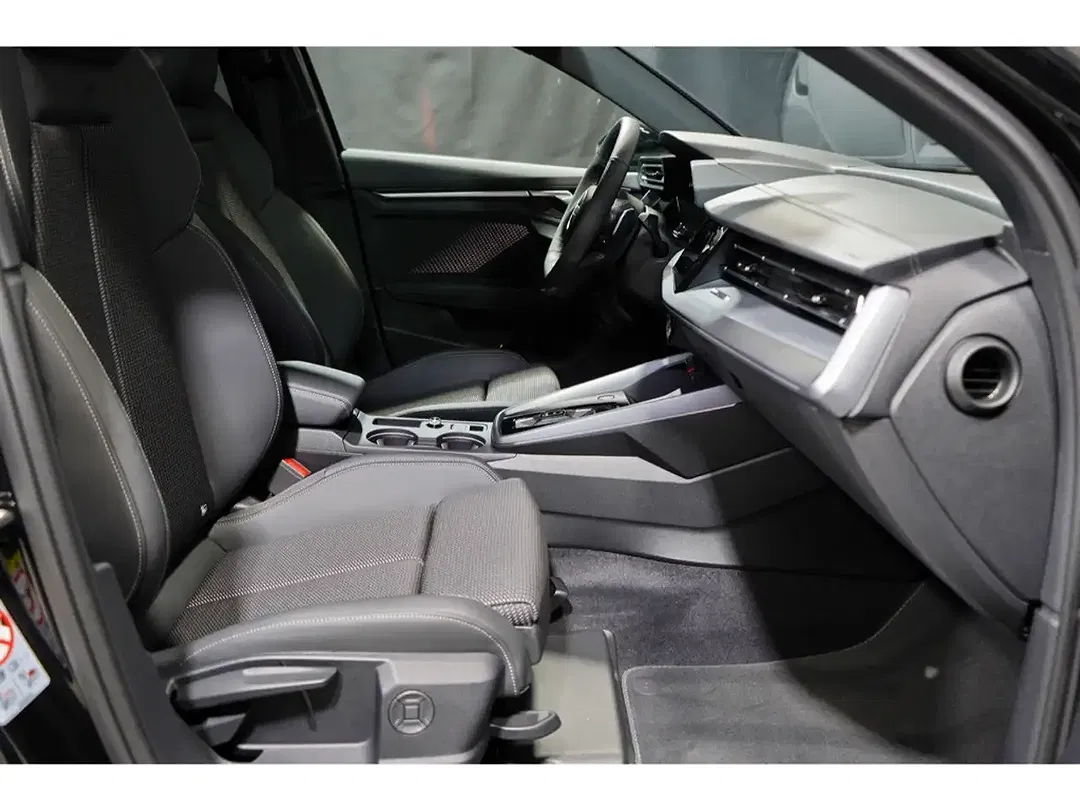 Audi A3 TFSI tronic Sportback S line - Thumbnail 5