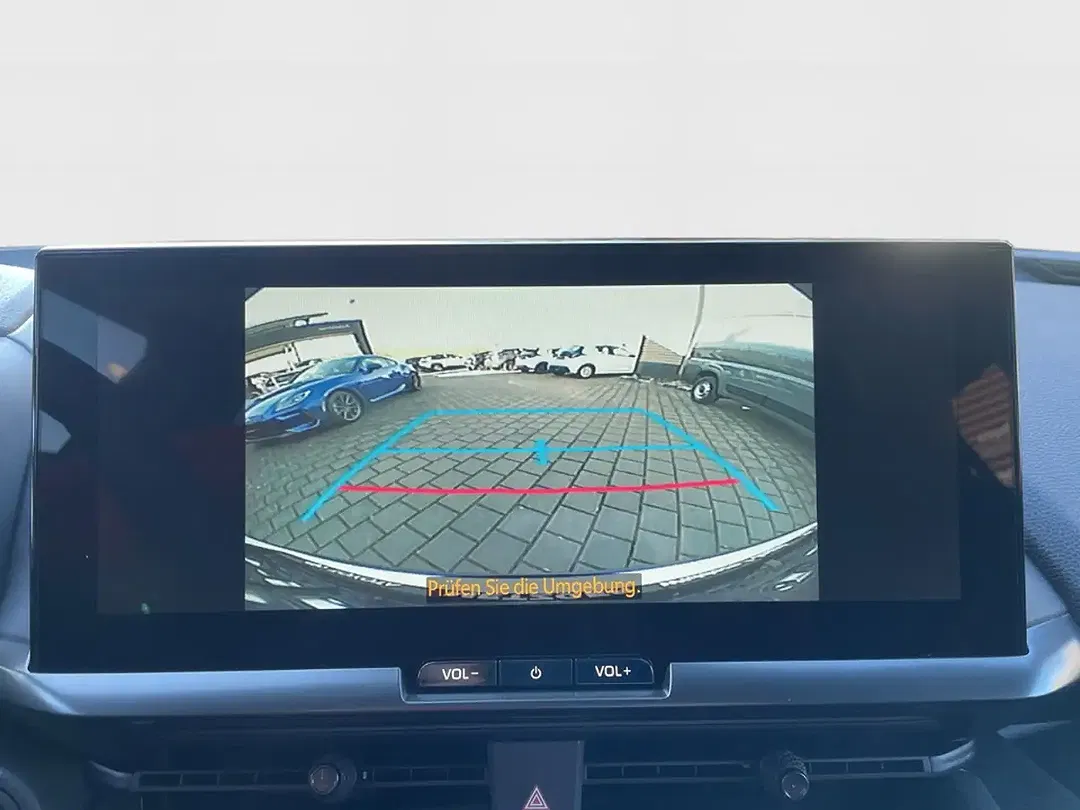 Toyota C-HR Hybrid Teamplayer - Thumbnail 13