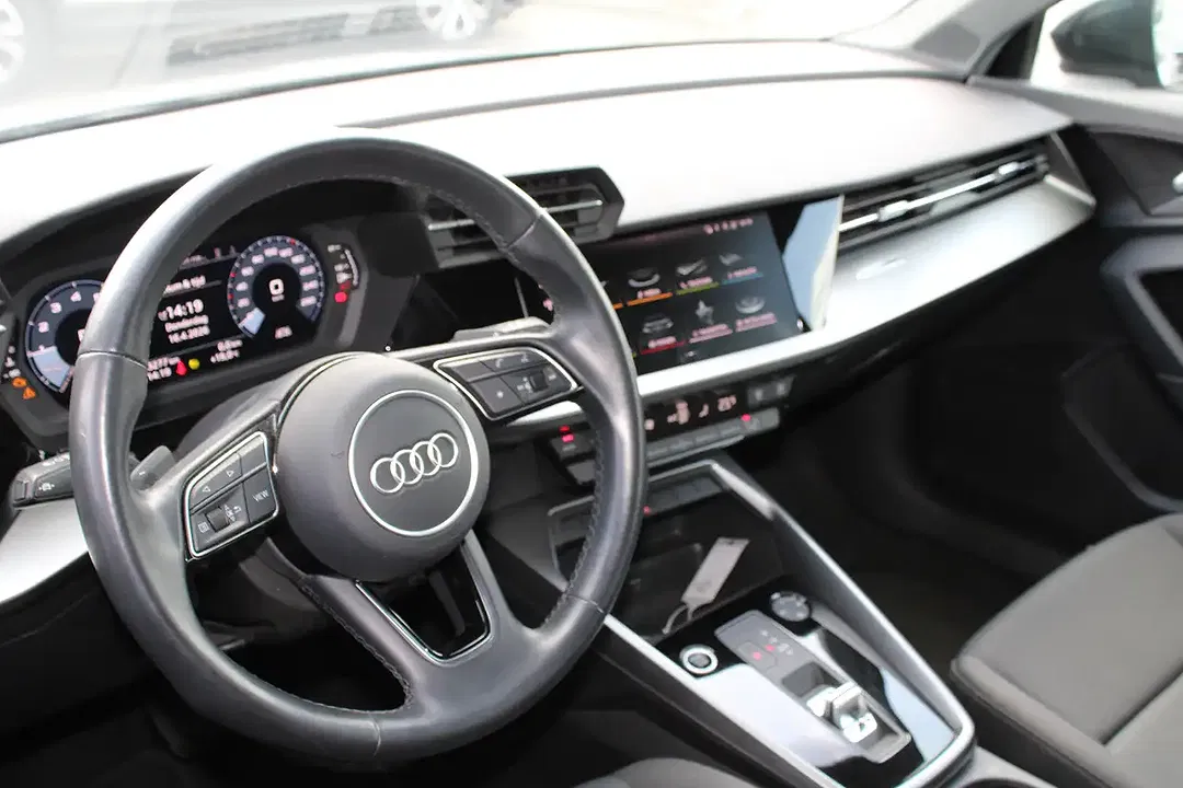 Audi A3 30 TFSI Sportback - Thumbnail 6