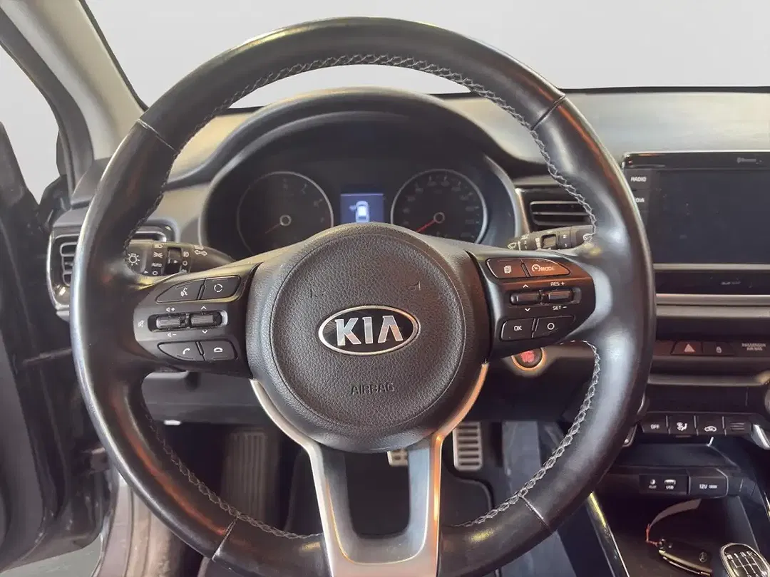 Kia Rio Platinum Edition - Thumbnail 12