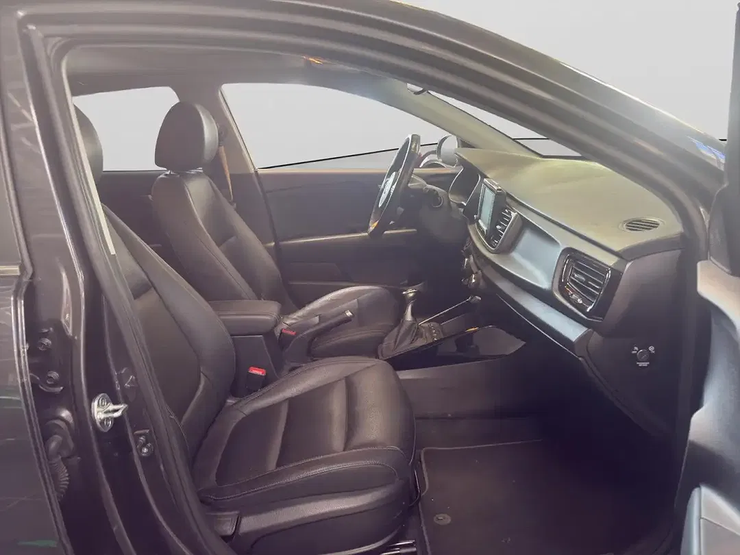 Kia Rio Platinum Edition - foto 15