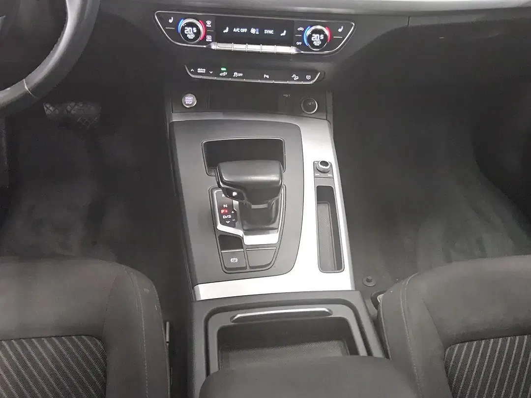 Audi Q5 50 TFSI e quattro - Thumbnail 6