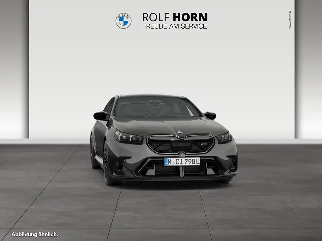 BMW M5 - Thumbnail 10