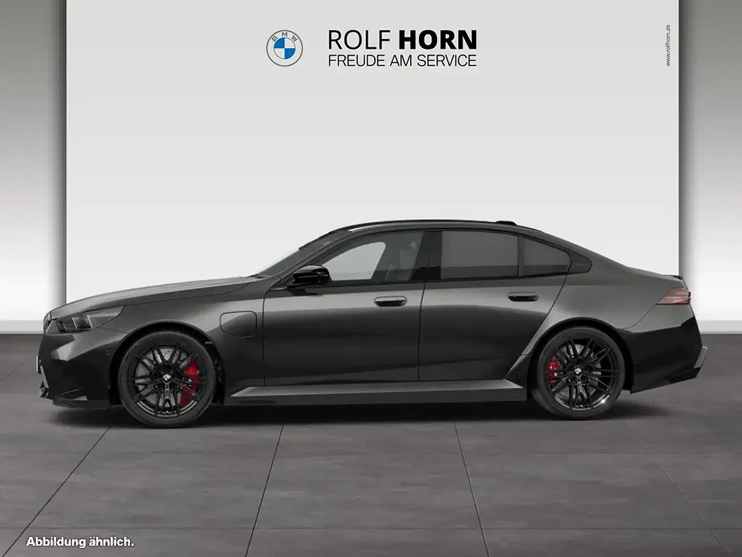 BMW M5 - Thumbnail 5