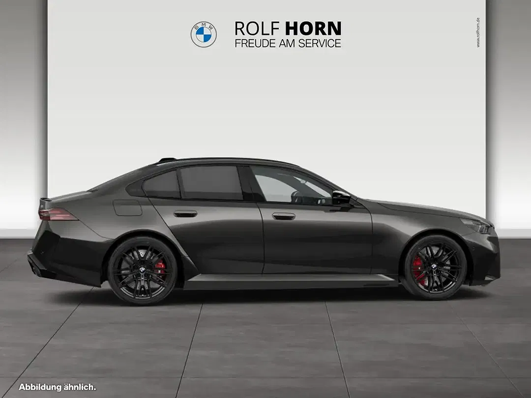 BMW M5 - Thumbnail 8